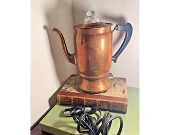 Cafetera eléctrica Landers Frary Clark de cobre, estilo vintage, década de 1920.