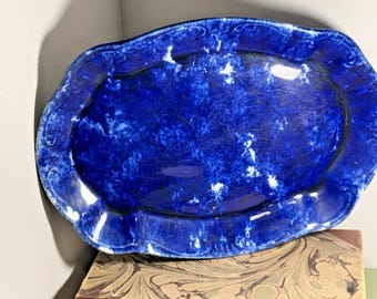 Piatto ovale in ceramica blu cobalto effetto spugnato, stile rustico da fattoria, 30 cm.