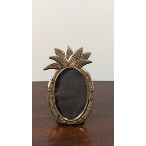 Vintage Brass Tone Pineapple Oval Picture Frame 2.5x3.5 Hollywood Regency Gold