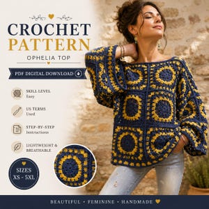 Puede incluir: Un patrón de ganchillo para el top Ophelia, una descarga digital en PDF. El top presenta un diseño de motivos cuadrados en azul marino y amarillo mostaza con mangas largas. El patrón incluye nivel fácil, términos de EE. UU. e instrucciones.