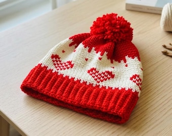 Patrón de gorro de ganchillo con forma de corazón / Gorro de invierno con pompón y detalles de colores (PDF)