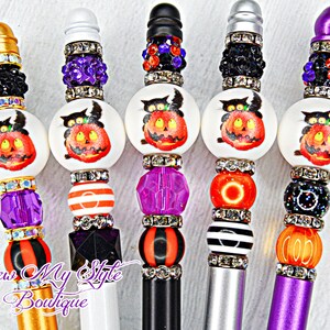 Jack O lantern with Cat  Pen /Beaded Pen/ Gofts for friends/Coworker gift/Fancy Ink Pen/Boo Basket Gift/Halloween Pen