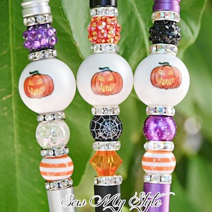 Beaded Pen/Scary JACKOLANTERN/Pumpkin Halloween Beaded Pen/Gift for Friends/Gift for Coworkers/Gift for Teacher/Beaded Blinged out pens