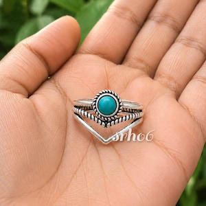Handgefertigter Türkisring aus 925er Sterlingsilber, Boho-Ring in V-Form zum Stapeln