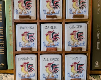 Vintage 1950's Fred Roberts Spice Rack With Nine Jars