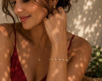 Solène Pearl Bracelet - gold wire spiral wrapped - Handmade