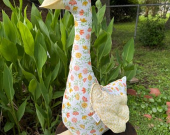 Peluche de ganso personalizado hecho a mano / Decoración personalizada para la habitación del bebé / Detalle para la habitación de los niños / Ganso de tela suave