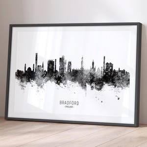 Bradford Skyline England, Cityscape Painting Art Print Poster BX (11621)