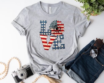 Camiseta con estampado desgastado de girasol y bandera estadounidense LOVE, camiseta patriótica del 4 de julio