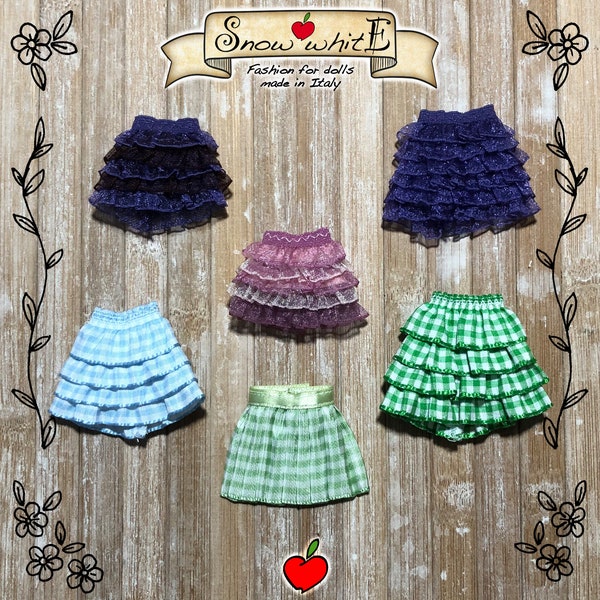 Skirt for Middie Blythe and similar dolls.