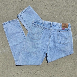 Vintage Wrangler relaxed fit acid wash jeans 36x33 image 1