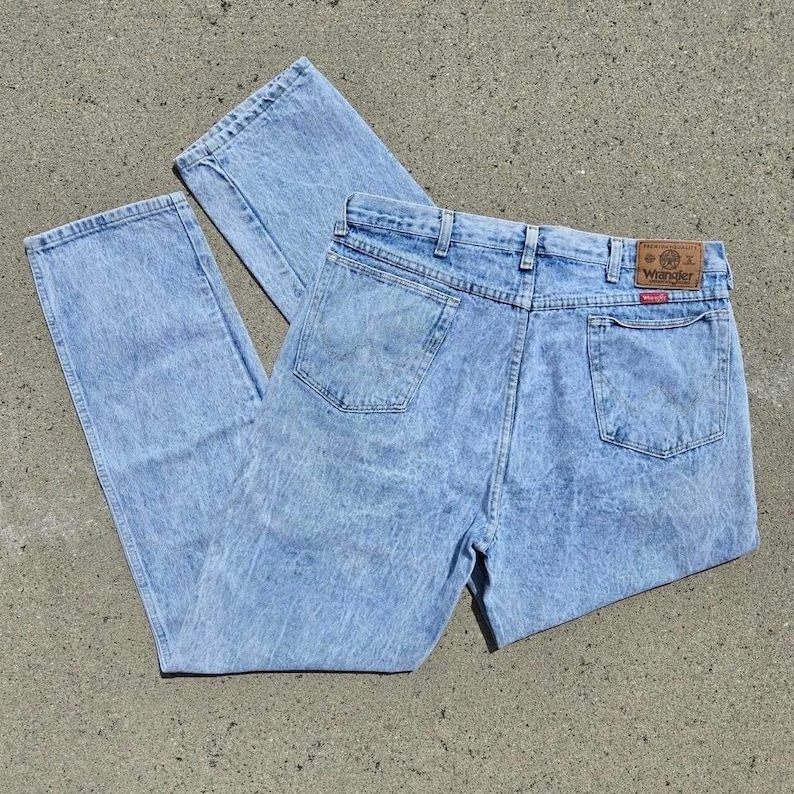 Vintage Wrangler relaxed fit acid wash jeans 36x33 image 1