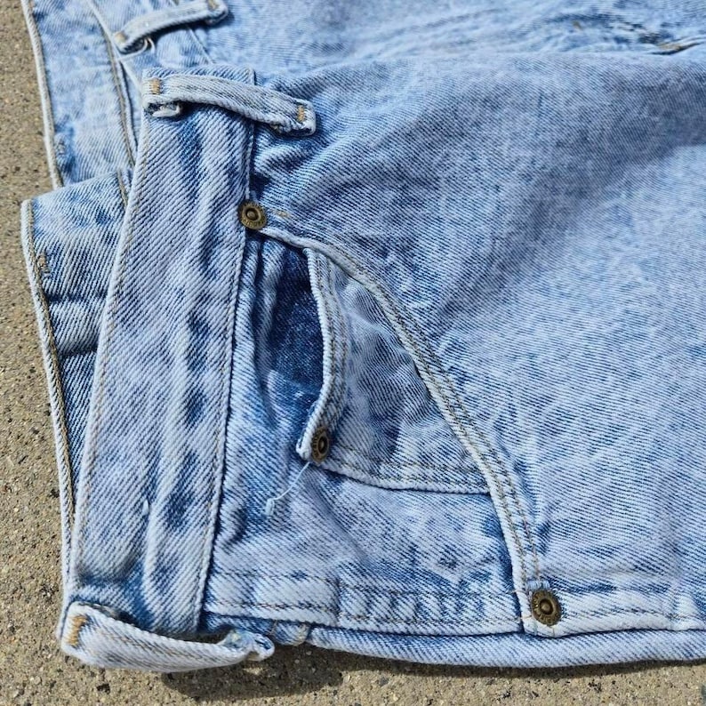 Vintage Wrangler relaxed fit acid wash jeans 36x33 image 5
