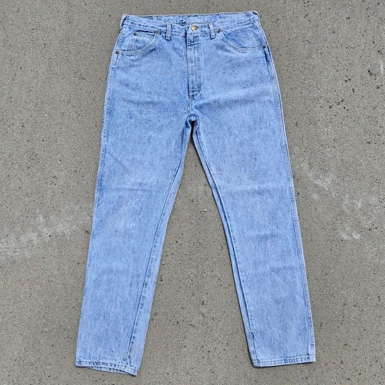 Vintage Wrangler relaxed fit acid wash jeans 36x33 image 2