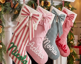 Calza di Natale da appendere al camino con nome personalizzato, calza a quadri o a righe personalizzata con fiocco, decorazione natalizia rustica per la famiglia.