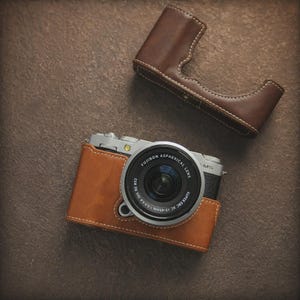 Fujifilm X half (X-HF1) Läderkameraväska: Present till fotograf, Premium Vintage-väska, Flat White Days