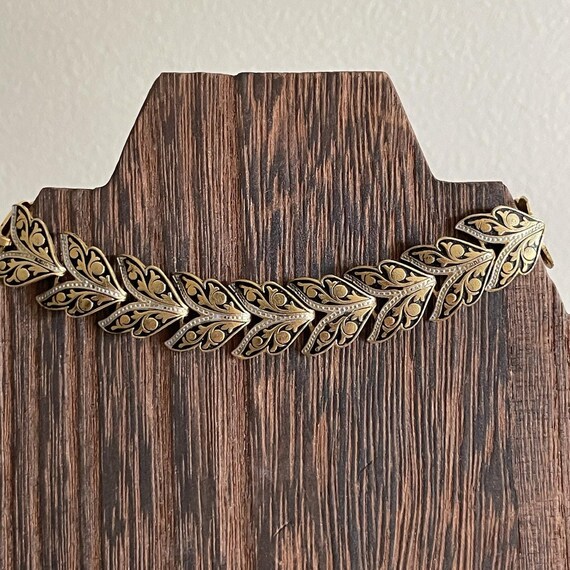 Vintage Gold Tone Laurel Leaf Bracelet 7” Laurel Leaf