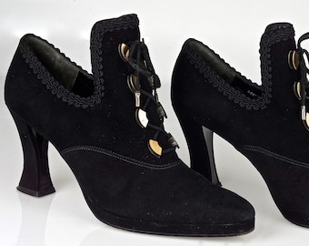 Vintage KARL LAGERFELD Victorian Style Passementerie Lace Up High Heel Ankle Boots Shoes