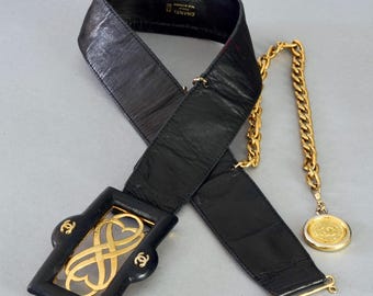 Vintage SS 1988 CHANEL Logo Nameplate Belt / Chunky Curb  display picture 1