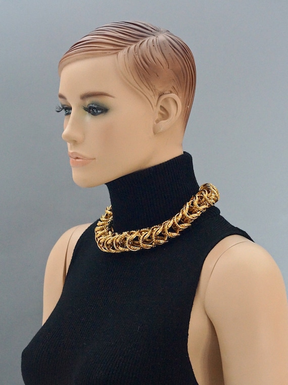 Vintage CHANEL Chunky Ring Link Chain Choker Necklace -  Israel