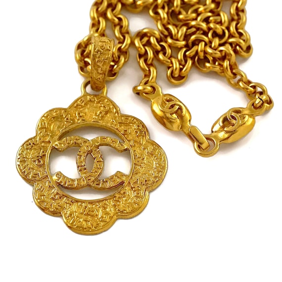 vintage chanel necklace