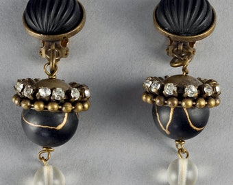 vintage PACO RABANNE Boucles d’oreilles pendantes en verre givré noir de style indien