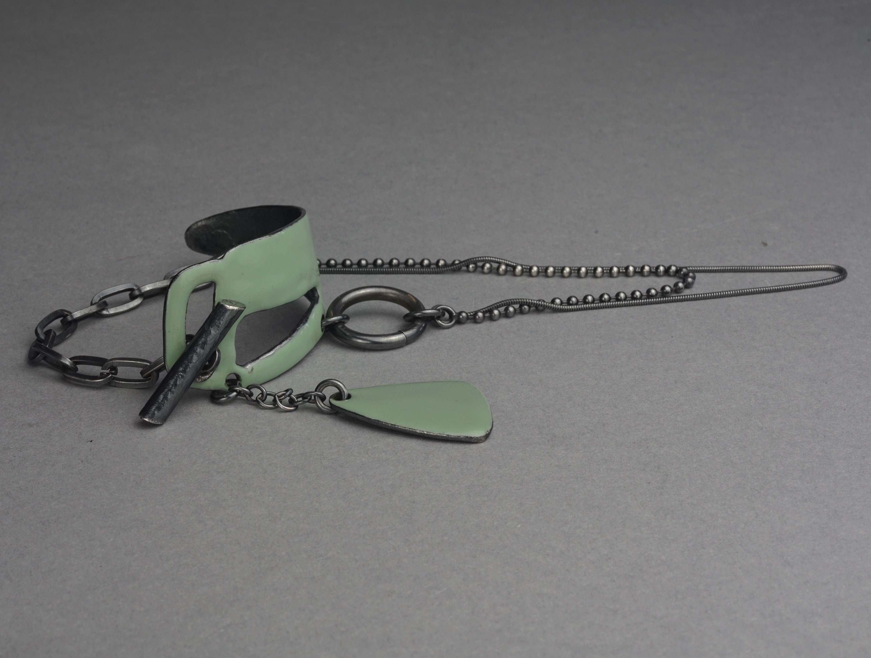 ヴィンテージ ジャンポール・ゴルチエ マルチチェーン エナメル