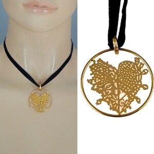 vintage CHRISTIAN LACROIX Lace Heart Openwork Pendentif Collier