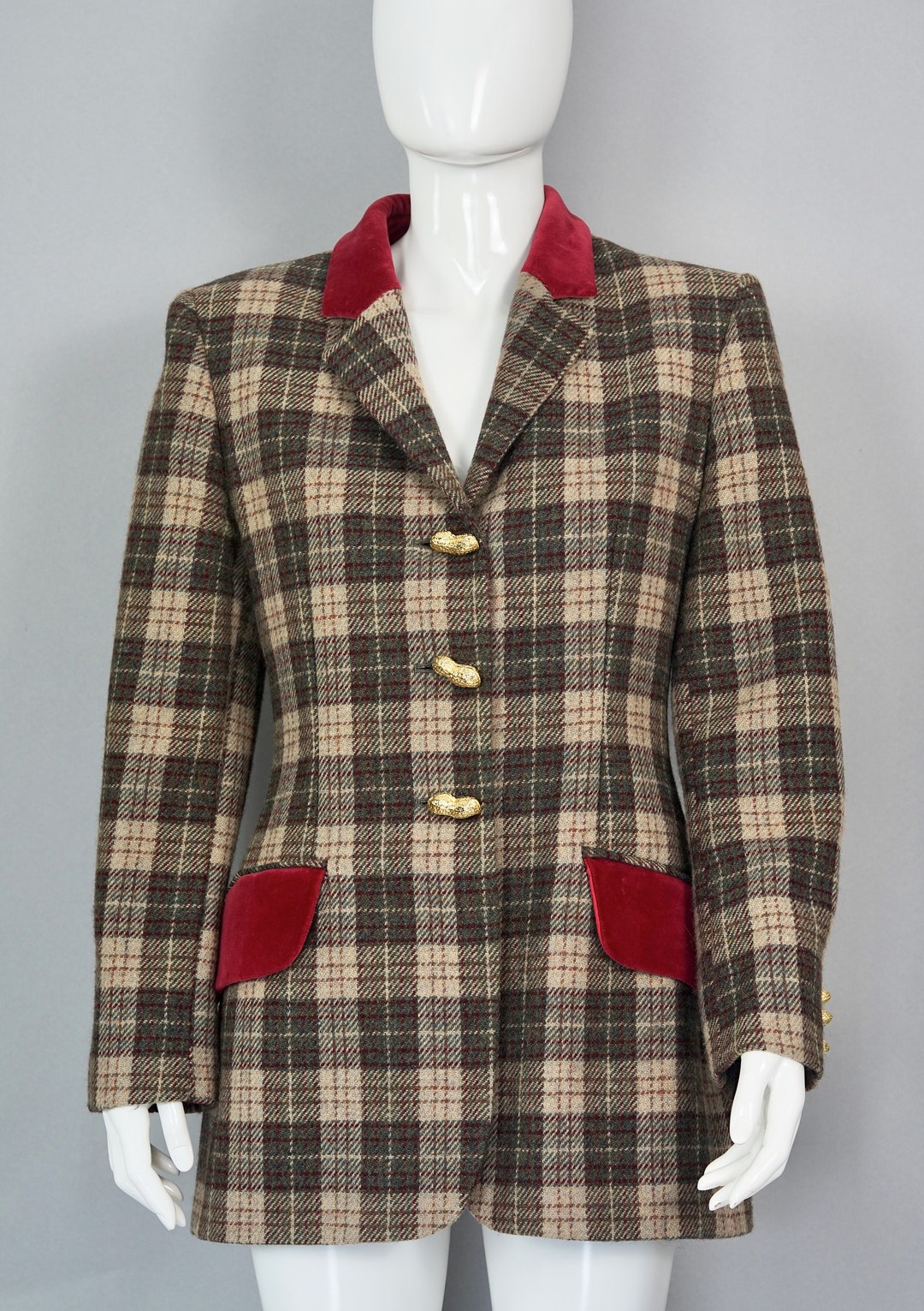 ムートン・ファーコート Moschino Double-Breasted Brown Check Coat Moschino Double-Breasted Brown Check Coat | THE LIST