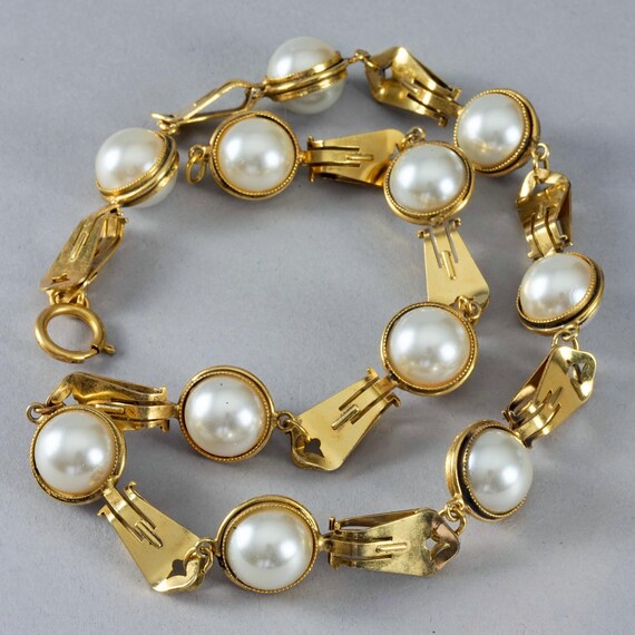 Vintage MOSCHINO Pearl Clip Back Earrings Link Novelty Necklace