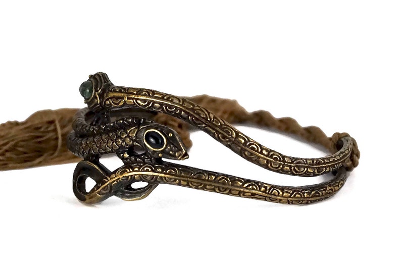 Vintage VALENTINO GARAVANI Runway Snake Tassel Choker Necklace image 4
