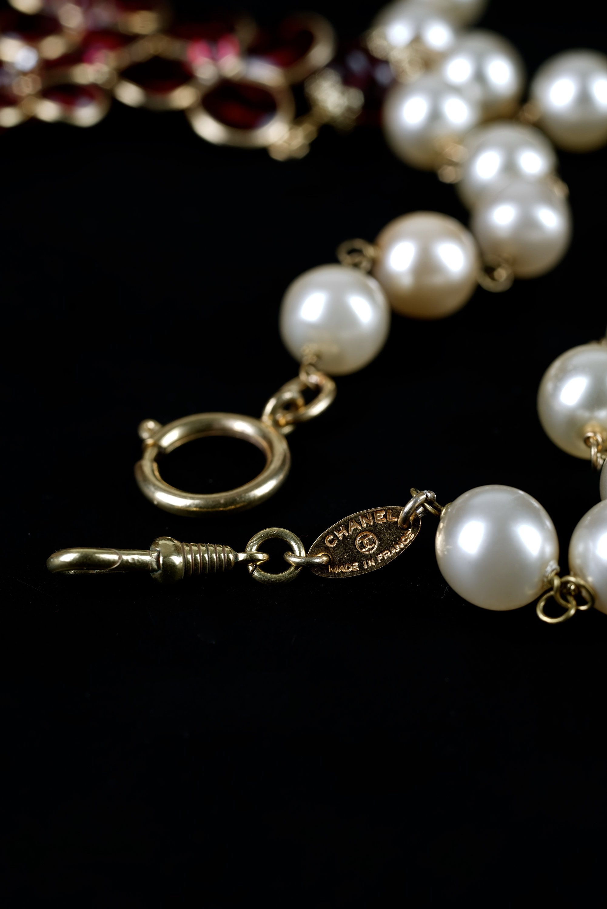 Chanel CC B15V Twisted Crystal Pearl GHW necklace Gold hardware