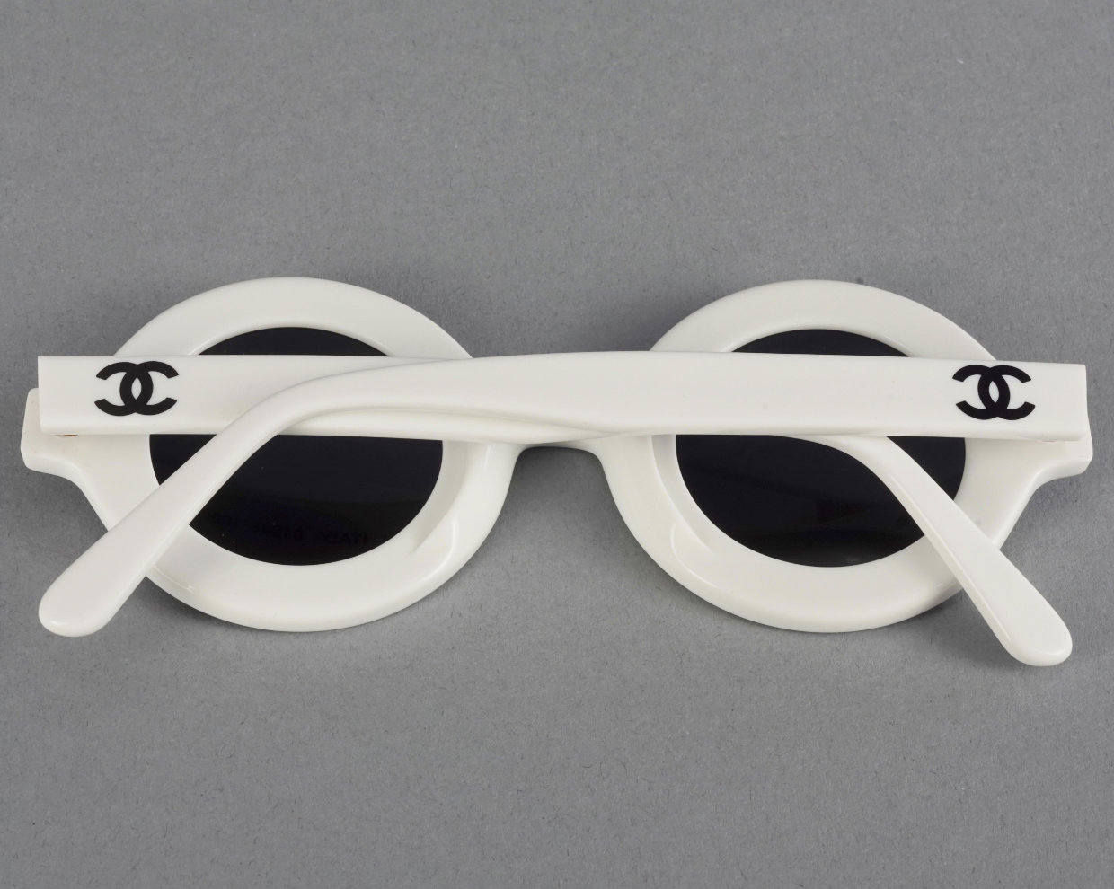 Vintage 1993 Iconic CHANEL PARIS CC Logo Round White Sunglasses - Etsy