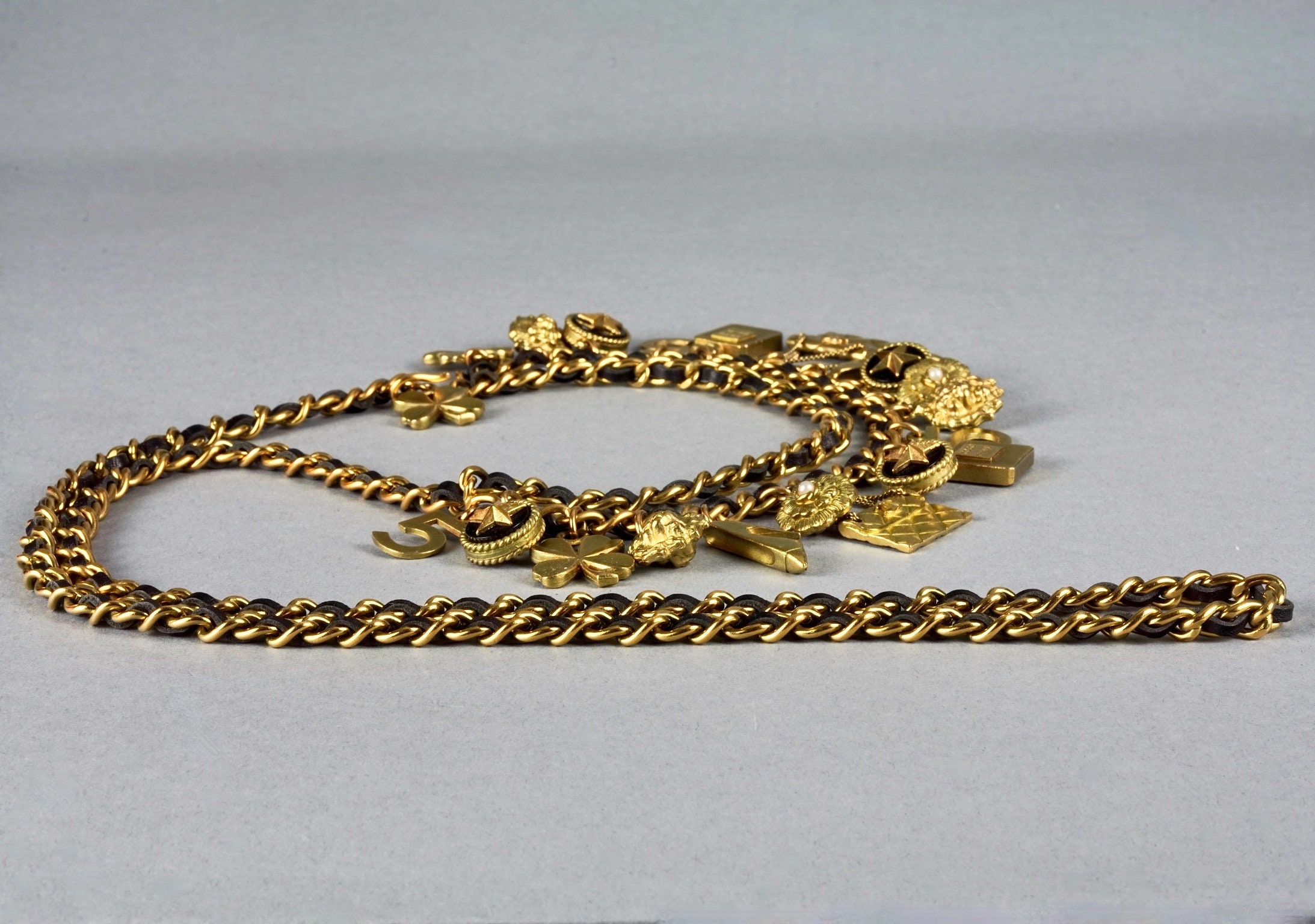 Vintage 1994 CHANEL Lucky Charm Leather Chain Necklace Belt