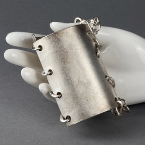 Bracelet Vintage Années 90 Biche De Bere Design Moderniste En Plaqué Argent - Longueur 19-20cm