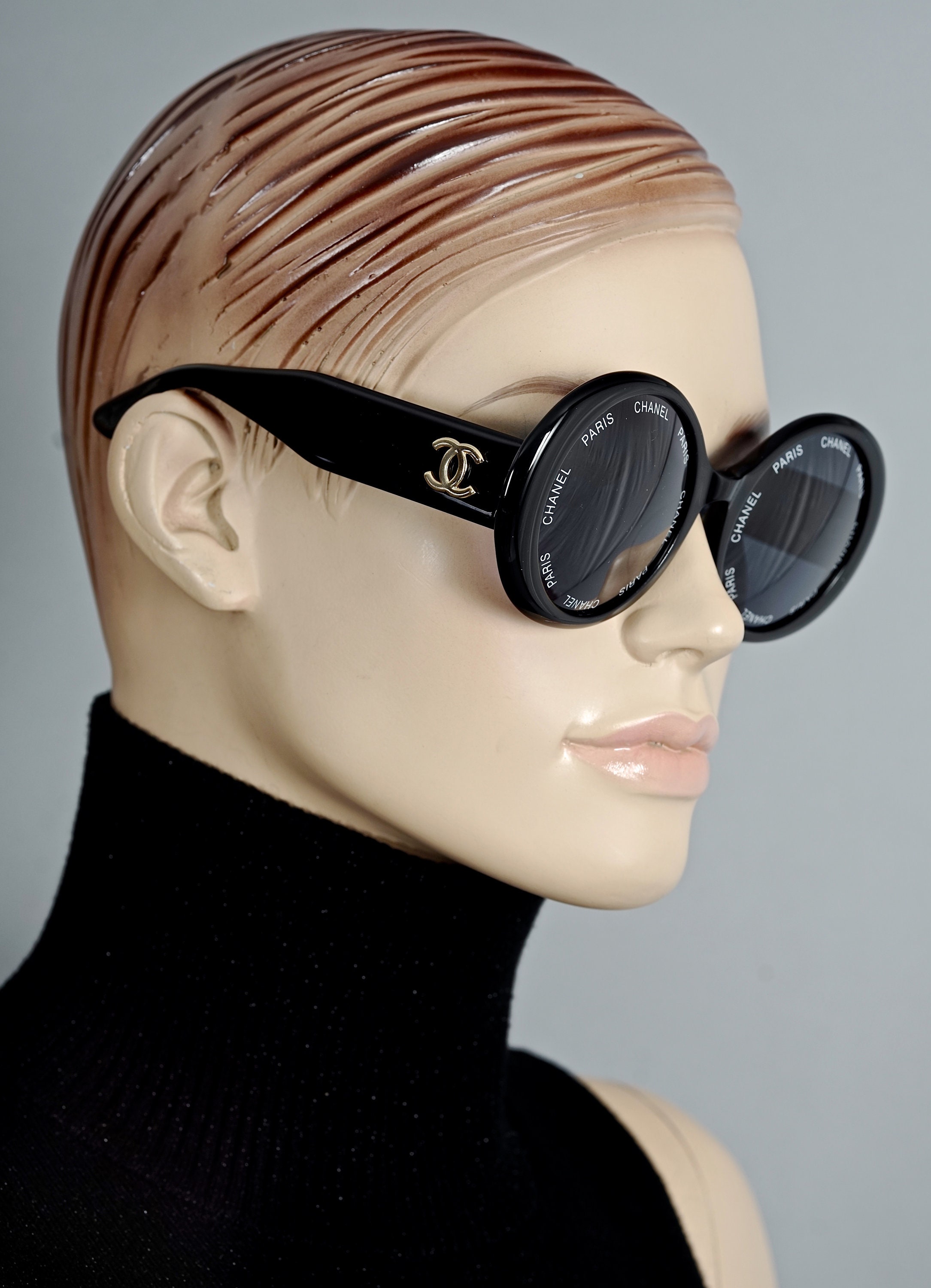Vintage 1993 Iconic CHANEL PARIS Lens Round Black Sunglasses 