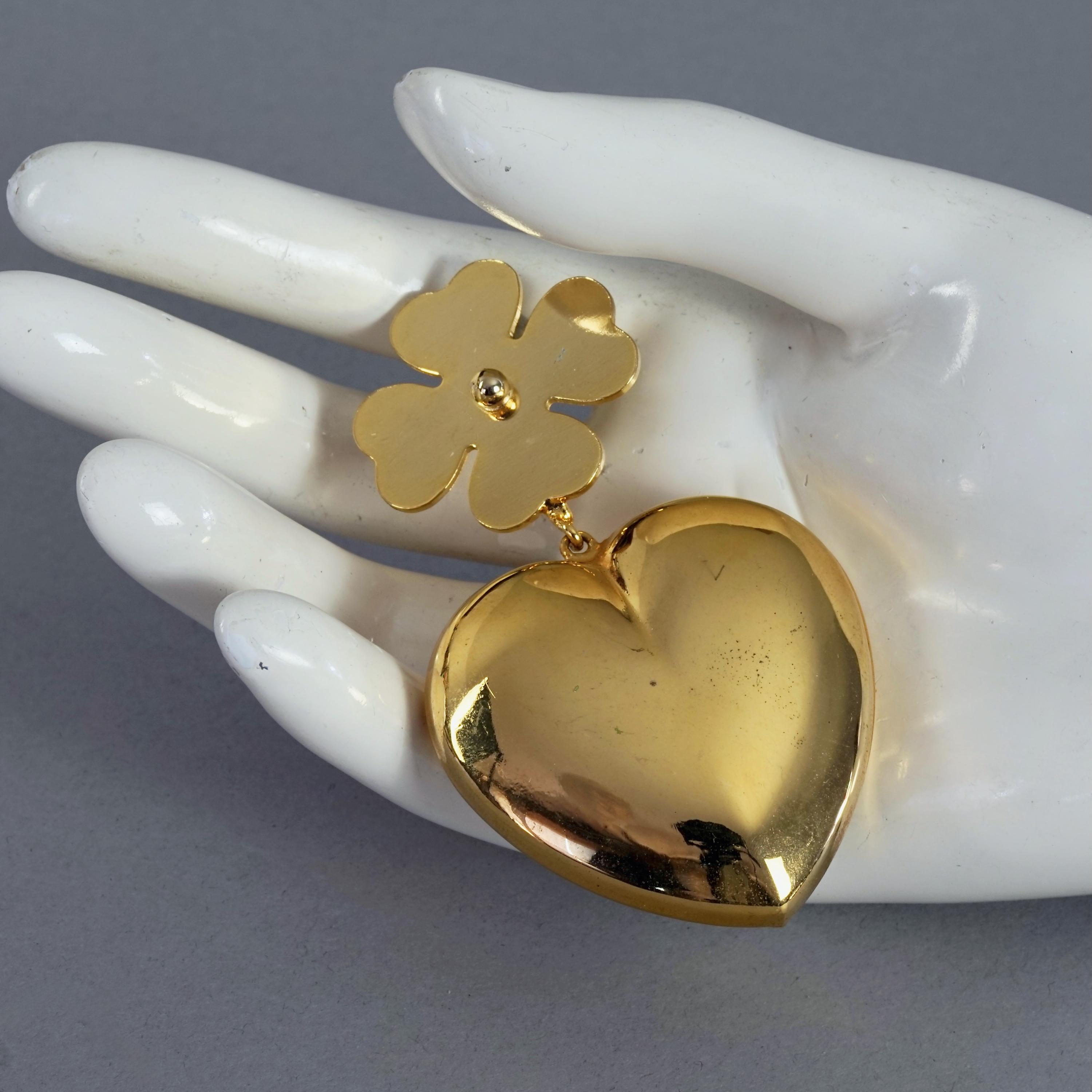 はちはち　モスキーノ　ブローチ Vintage MOSCHINO Golden Clover Heart Novelty Brooch - Etsy