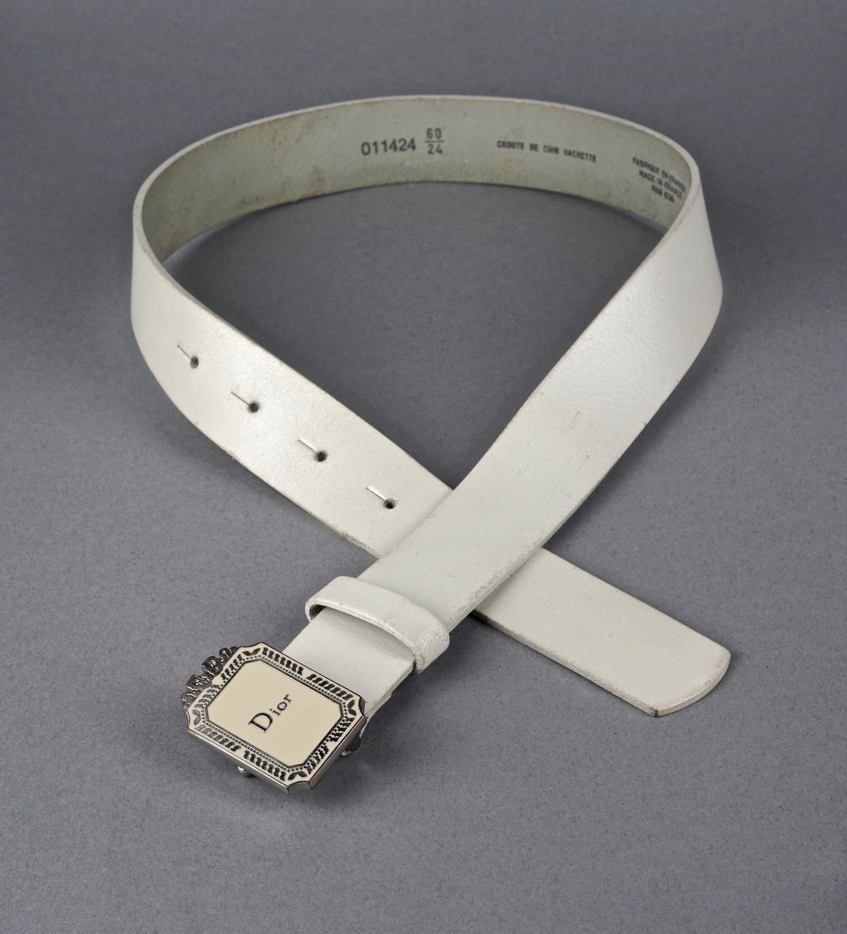 Dior レザー ベルト ホワイト Vintage CHRISTIAN DIOR Logo Enamel Iconic French Frame White