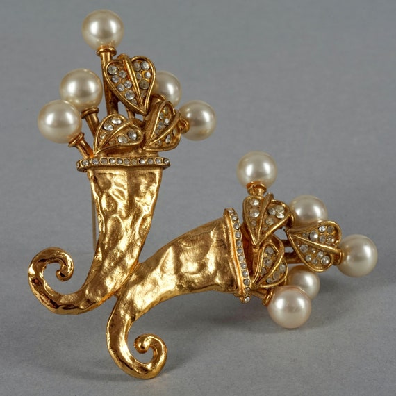 Chanel Cc Rhinestone Pearl Brooch Pin Auction