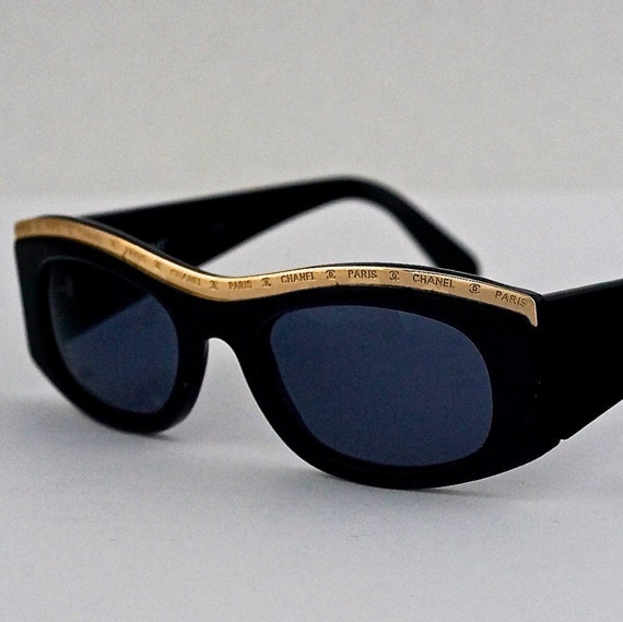 chanel sunglasses with pearls on top