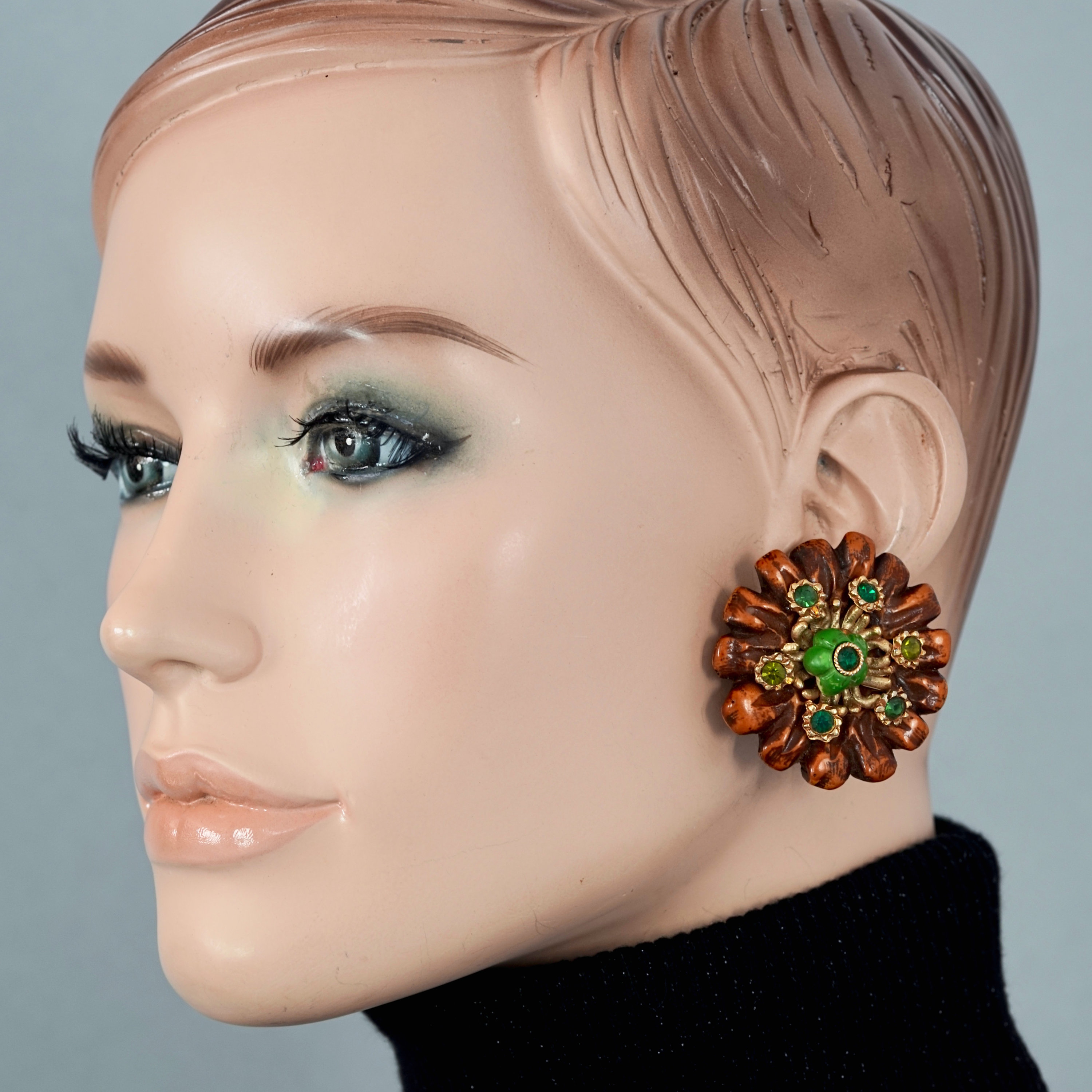 Boucles D'oreilles Vintage Jacky De G En Résine Parme - Occasion Bon état