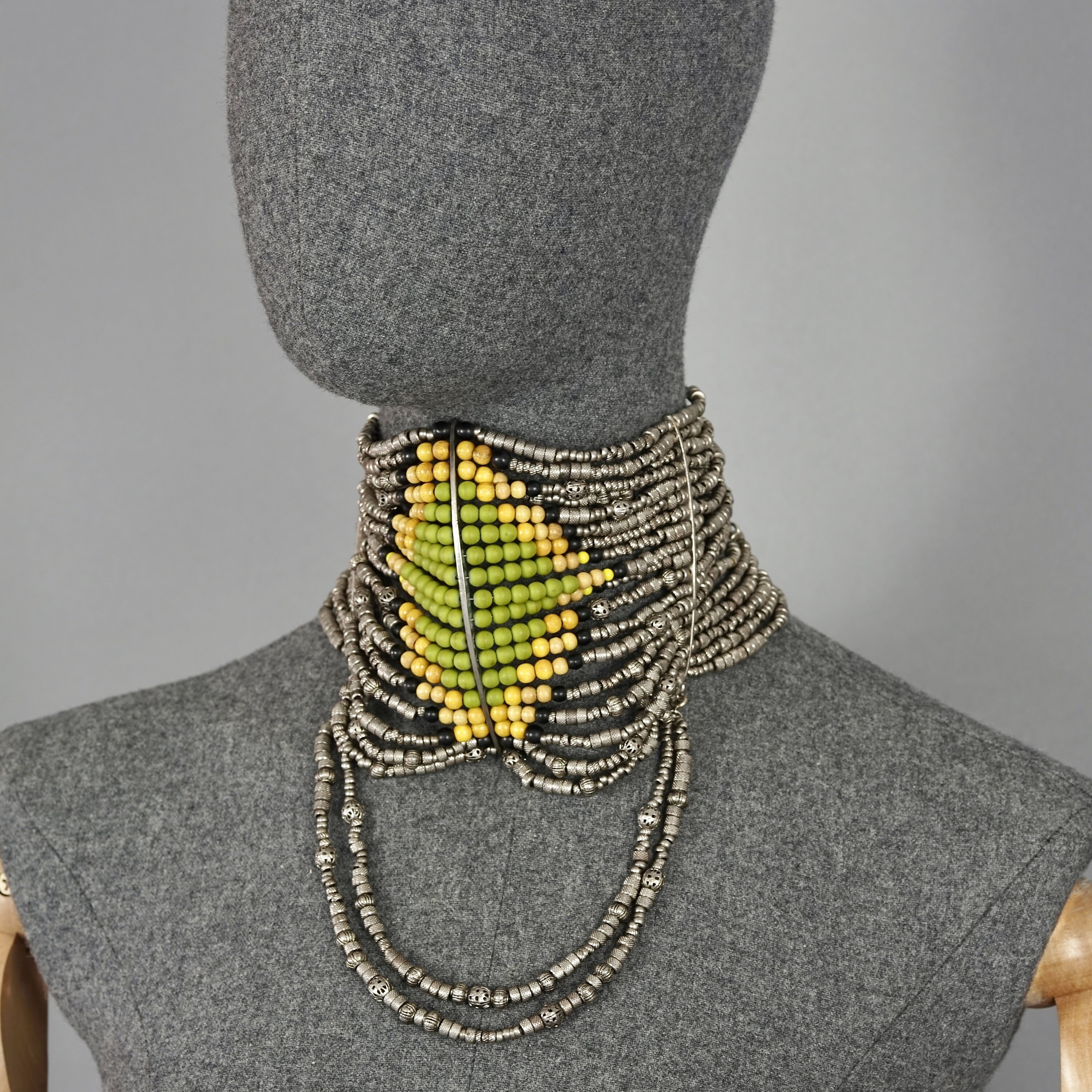 Dior beaded necklace deals