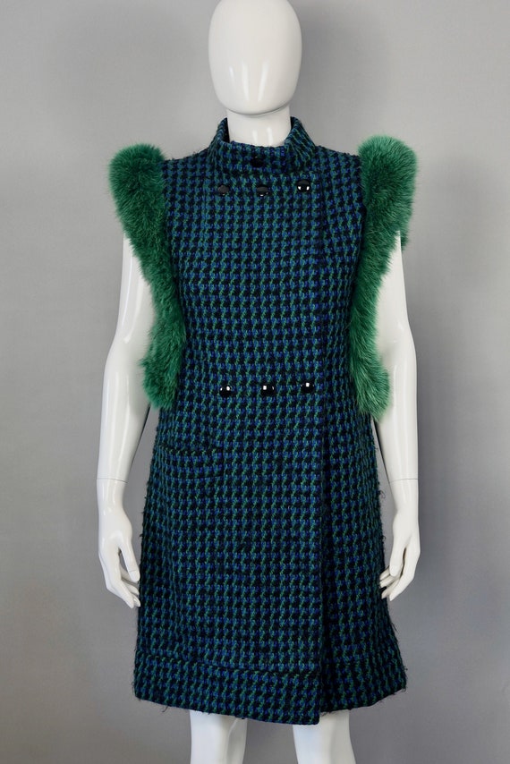 Vintage 1970s PIERRE CARDIN Mod Knitted Fur Vest … - image 1
