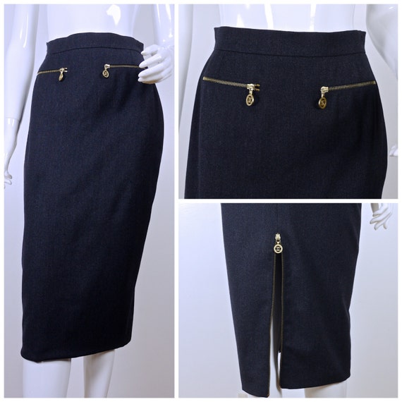 Vintage RARE CHANEL CC Medallion Zippered Pencil S