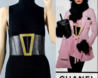 Vintage 1994 CHANEL CC Logo Wide Trapezoid Buckle Leather Corset Belt