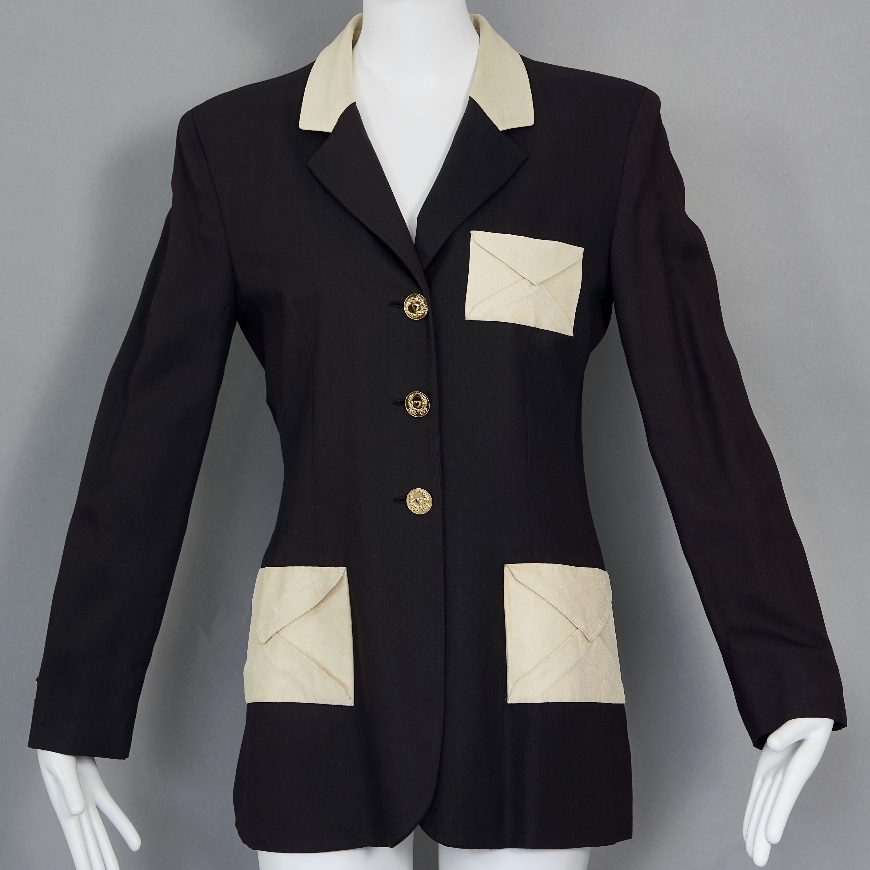 専用　MOSCHINO CHEAPANDCHIC 刺繍付きジャケット 中古・古着通販】MOSCHINO CHEAP AND CHIC (モスキーノ チープ