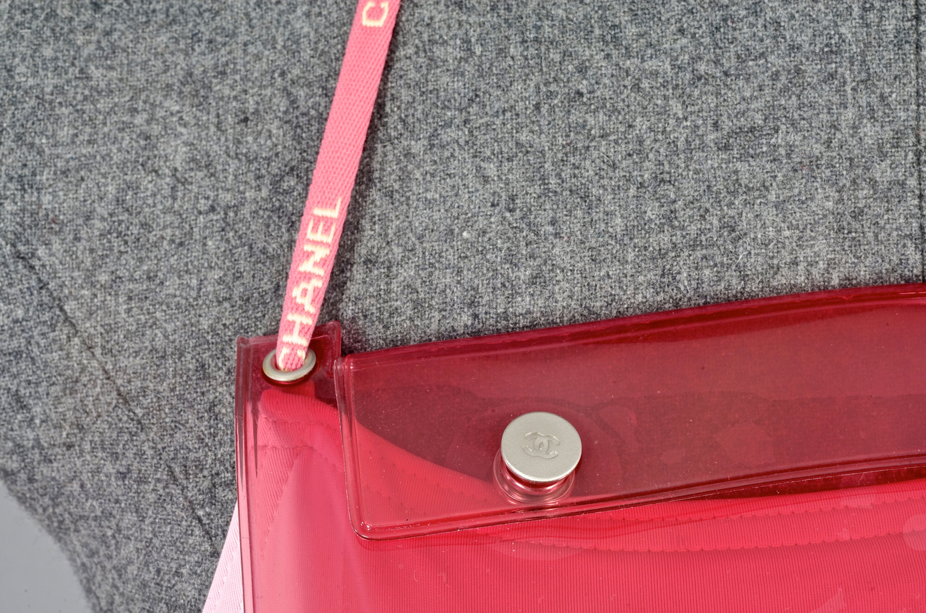 Vintage CHANEL Logo Transparent Pouch Candy Pink Bathing Vintage CHANEL Logo Transparent Pouch Candy Pink Bathing