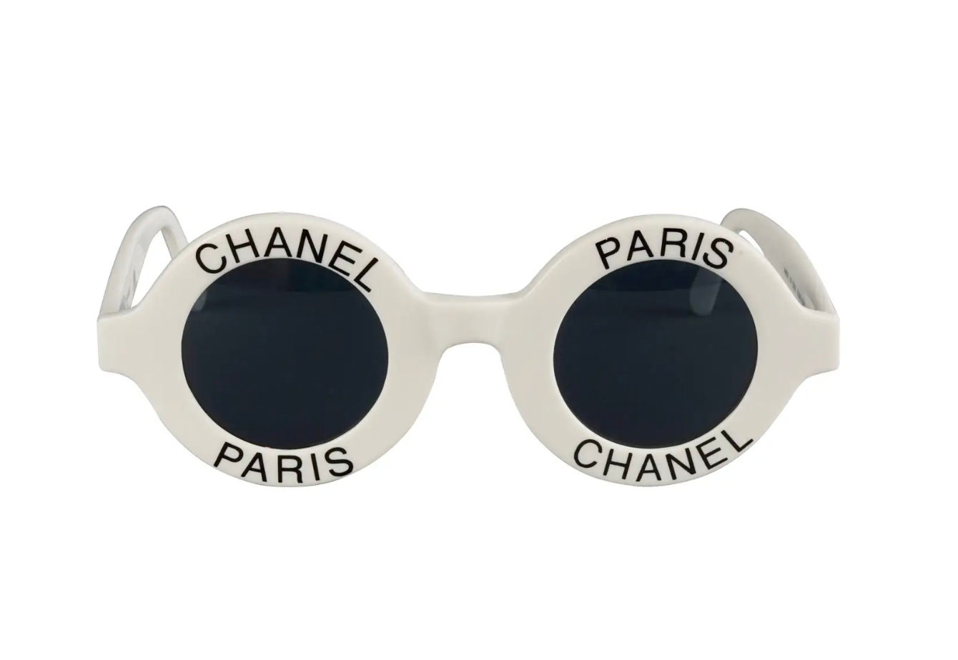 Vintage 1993 Iconic CHANEL PARIS CC Logo Round Black Sunglasses For Sale at  1stDibs