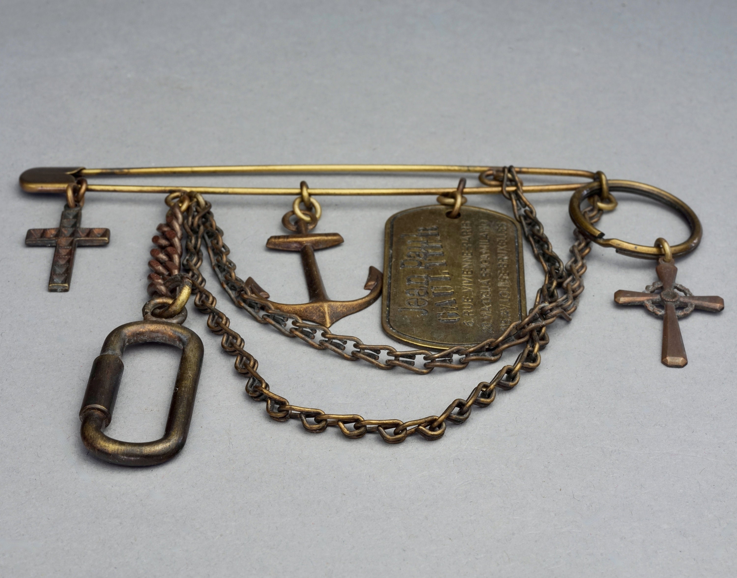 ゴルティエ　ブローチ Jean Paul Gaultier ジャンポールゴルチエJean GAULTIER メダル