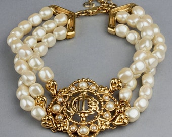 Vintage CHRISTIAN DIOR Logo Insignia Medallion Tiered Pearl Choker Necklace